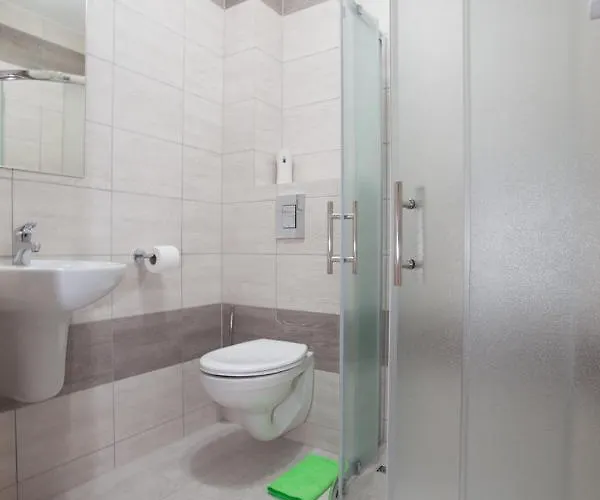 Alojamento de Acomodação e Pequeno-almoço Milenium Pobierowo