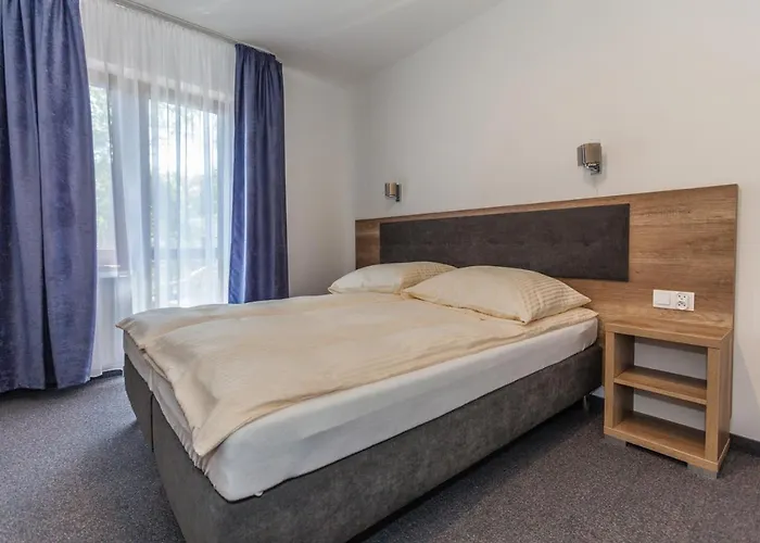 Couette-café Milenium 3*